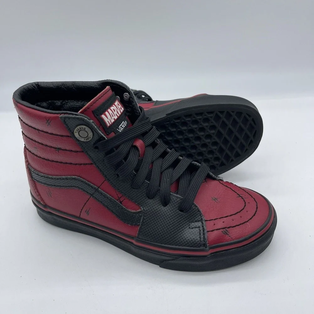 Vans Sk8-Hi 721356 Marvel Deadpool Youth‎ Size 3.5 Shoes Black Red Sneakers